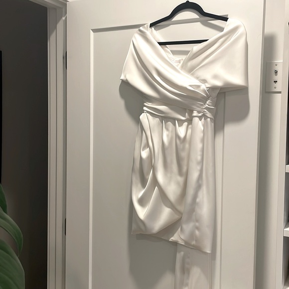 Katie May Miss Jen Dress Sz Small White - Picture 4 of 7